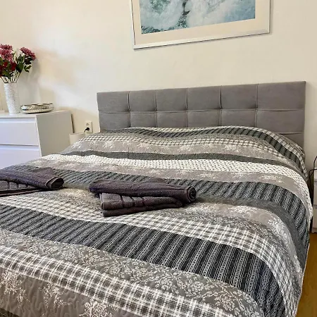 Linda Slapy- Zdan Apartment